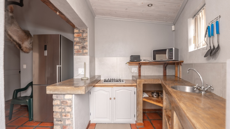 To Let 1 Bedroom Property for Rent in Struisbaai Western Cape